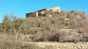 Se vende Propiedad en Mazaleón, cerca del río Matarraña. con buen acceso por 66.000€