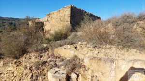 Propiedad en Mazaleón, cerca del río Matarraña. a buen precio con buen acceso