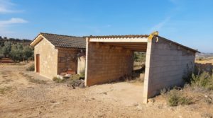 Foto de Finca con casa de piedra en Maella. en venta