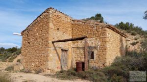 Foto de Finca en plena producción con casa de piedra en Alcañiz. con privacidad