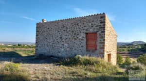 Masía tradicional de piedra en Maella. para vender por 30.000€