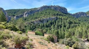 Gran finca de 94 hectáreas en Peñarroya de Tastavins. para vender con agua