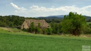 Finca con casa de piedra en Fuentespalda. en oferta con buhardilla por 39.000€