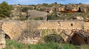 Detalle de Propiedad en Alcañiz con gran construcción antigua.