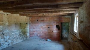 Se vende Gran propiedad en Mas de Las Matas, Maestrazgo de Teruel. con agua abundante