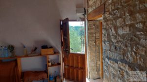 Finca con olivos centenarios y casa de piedra en Nonaspe. para vender con olivos centenarios