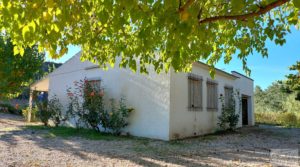 Foto de Chalet en Maella con arboles frutales y jardines. con electricidad solar