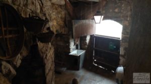 Casa en el centro histórico de Valderrobres. a buen precio con casa