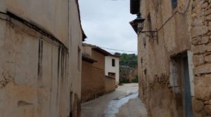 Foto de Casa en el centro histórico de Valderrobres. en venta con casa