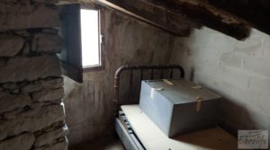 Casa en el centro histórico de Valderrobres. en oferta con casa