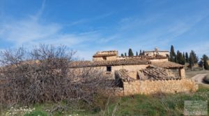 Vendemos Finca de almendros, olivos y bosque en Arens de Lledó. con buenos accesos por 160.000€