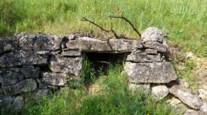 Magnífica finca en Valderrobres, capital del Matarraña, de 7’8 hectáreas. en oferta con accesos asfaltados