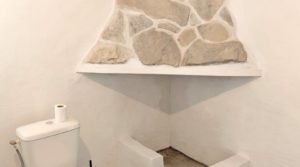 Se vende Finca en Arens de Lledó, con olivos y almendros. con piscina