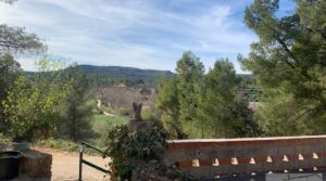 Gran propiedad en Torre del Compte, muy cerca del río Matarraña. en venta por 450.000€