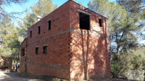 Detalle de Gran propiedad en Torre del Compte, muy cerca del río Matarraña. por 450.000€