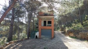 Foto de Gran propiedad en Torre del Compte, muy cerca del río Matarraña. por 450.000€